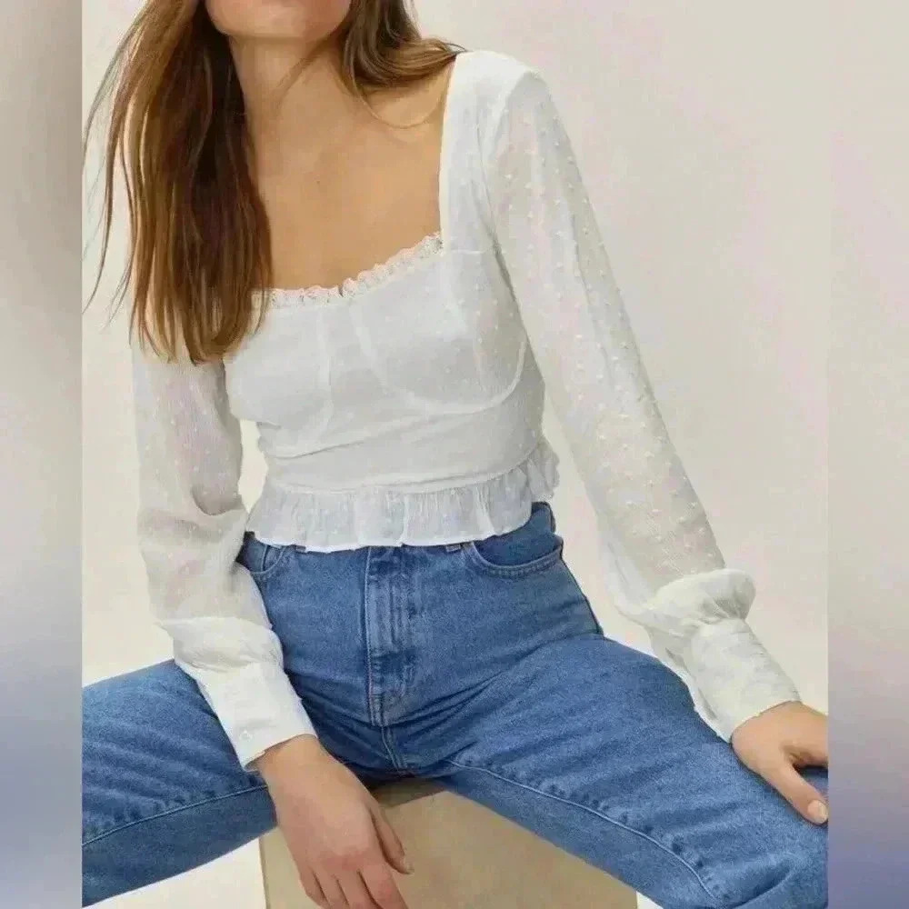 NWT Nasty Gal Cupped Square Neck Textured Crop Top White Size US 4 Long Sleeves